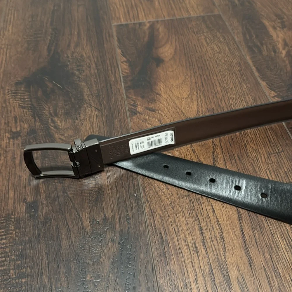 MENS GENUINE LEATHER BLACK BELT SILVER METAL BUCKLE CLASSIC SIZE 34 NWT